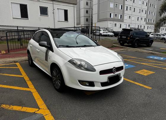 FIAT BRAVO 1.8 SPORTING 16V FLEX 4P AUTOMATIZADO